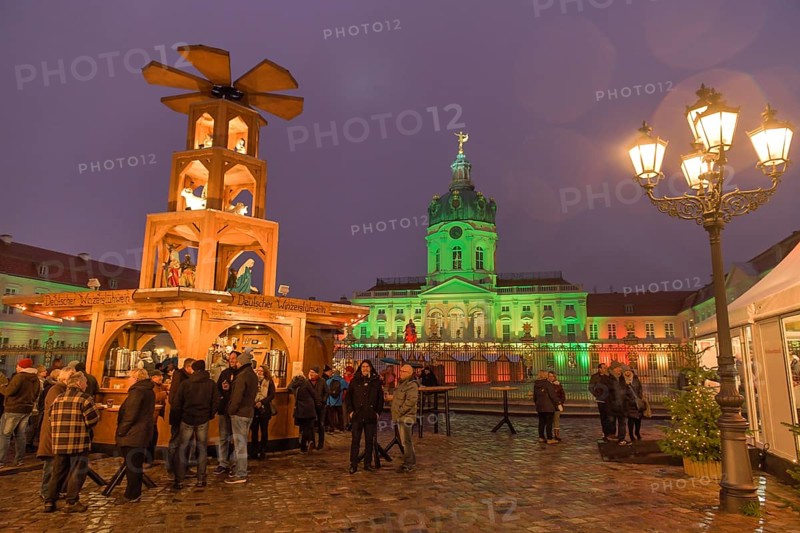 Christmas Market at Charlottenburg Palace