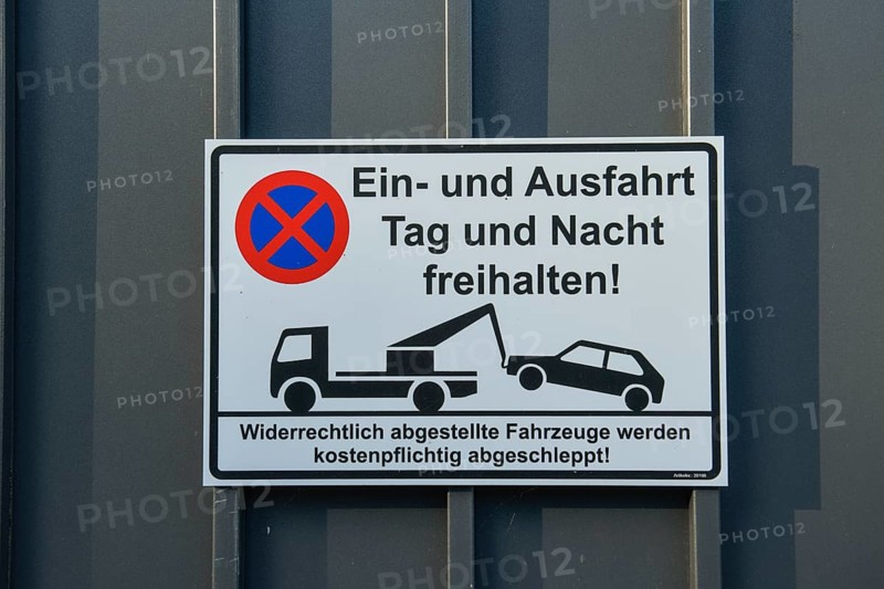 Keep exit free sign