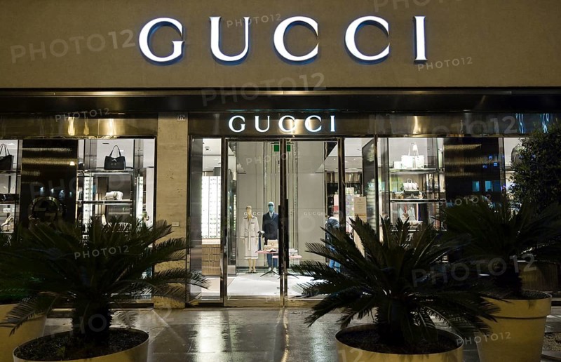 Gucci shop