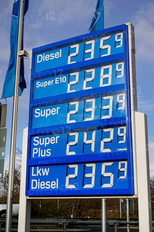 Aral petrol station Raststaette Grunewald