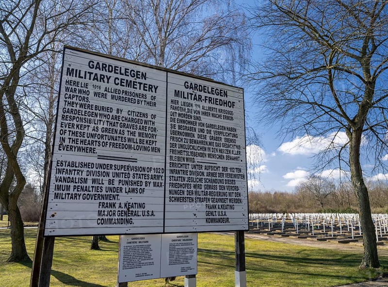 Isenschnibbe Gardelegen field barn memorial