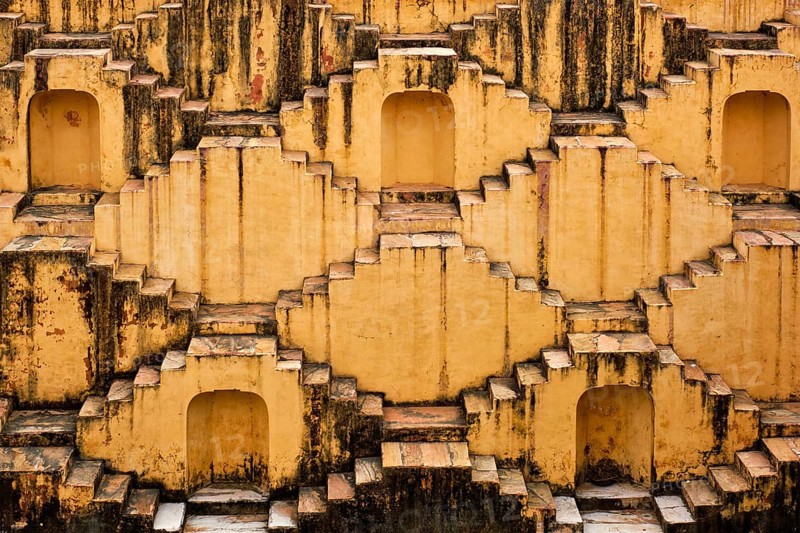 Panna Meena ka Kund stepwell in Amber