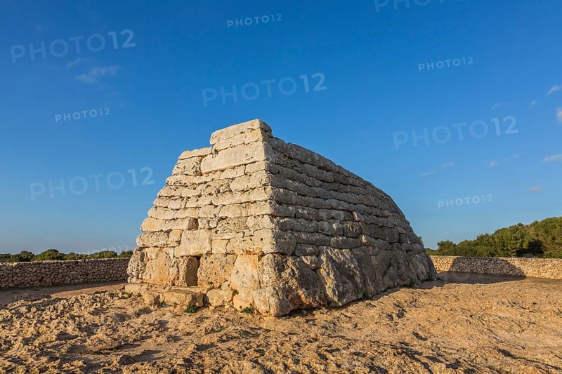 Naveta des Tudons