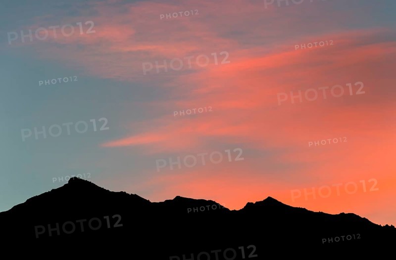 Polar stratospheric clouds over Dent de Nendaz