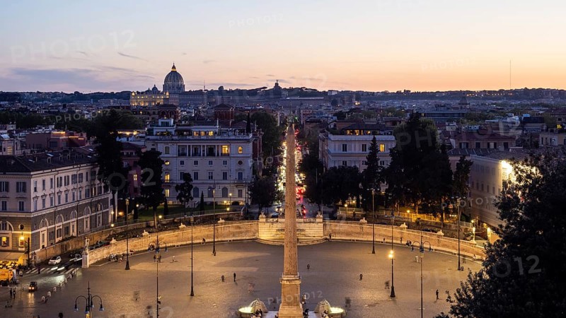 Piazza Del Popolo at dusk after sunset