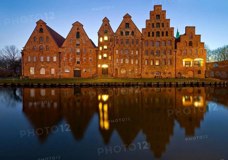 The historic salt warehouses on the Obertrave in the evening