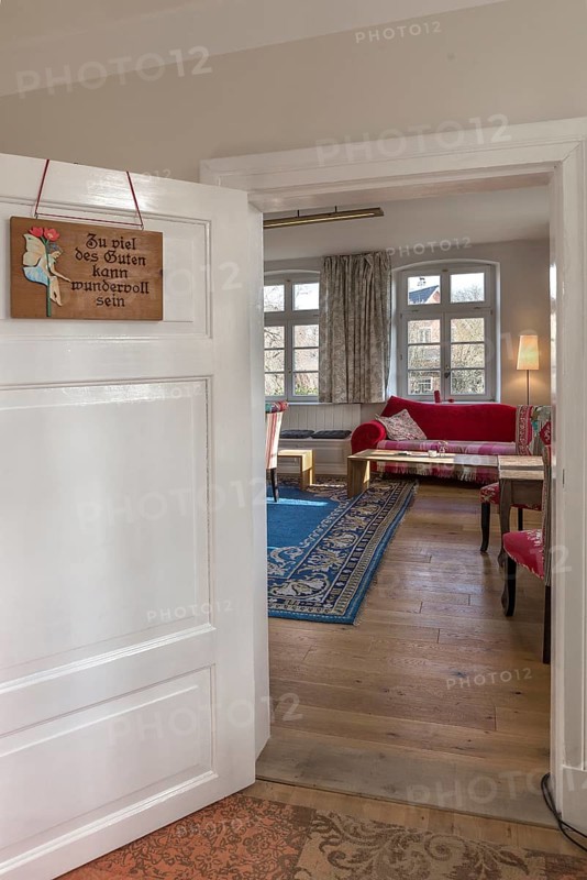 Cafe in private atmosphere furnished in an old farmhouse