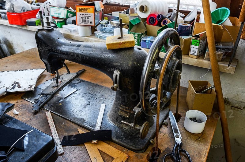 Old sewing machine in a saddlery in Allgaeu