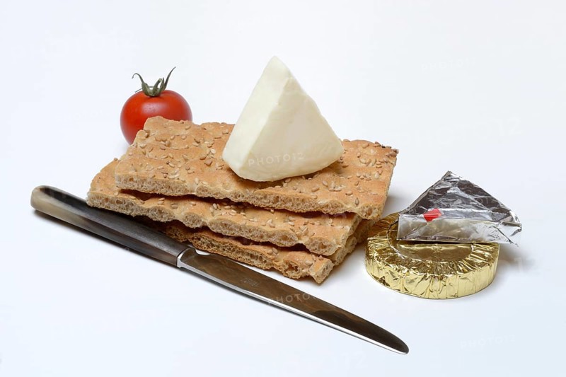 Schmelzkaese auf Knaeckebrot