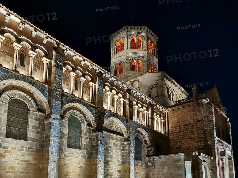 Roman church of Saint-Austremoine dIssoire
