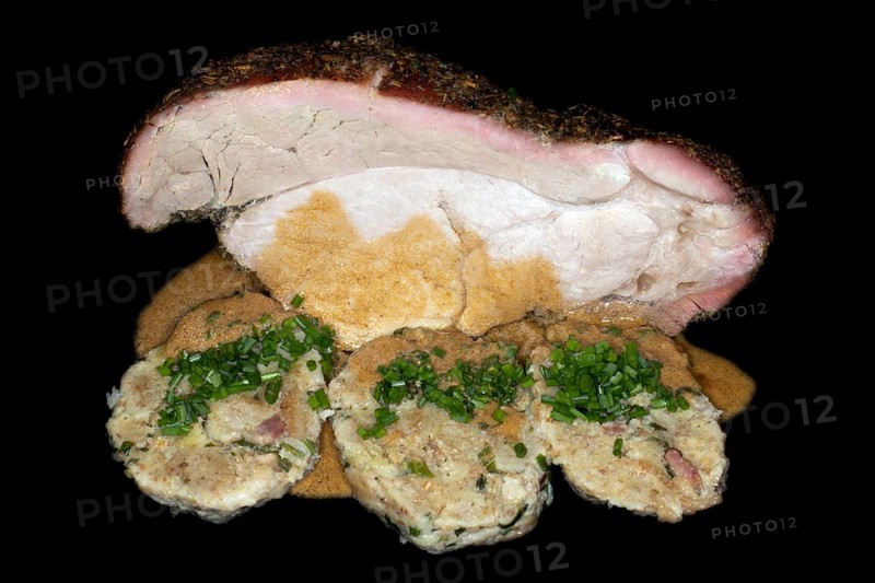 Schweinebraten mit Tiroler Speckknoedel