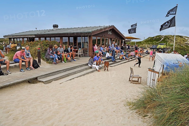 Cult restaurant Sansibar in the dunes of Ratum