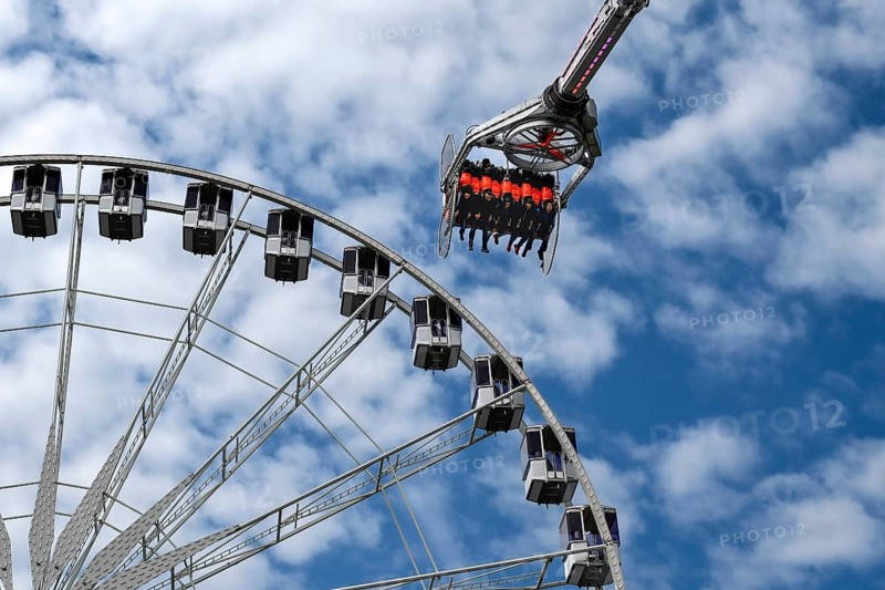 Lunapark Ferris Wheel and Single Arm Maxximum 2