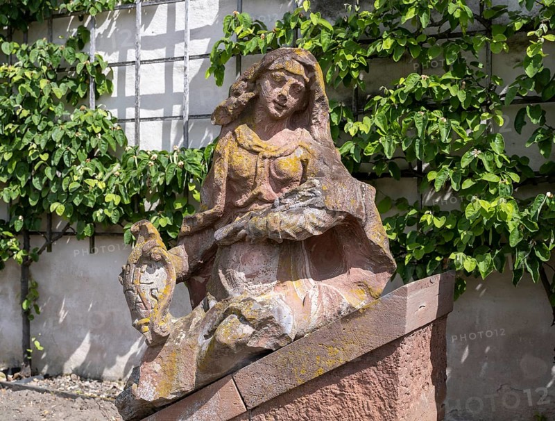 Figure of Pietas in the sculpture group of Einhard