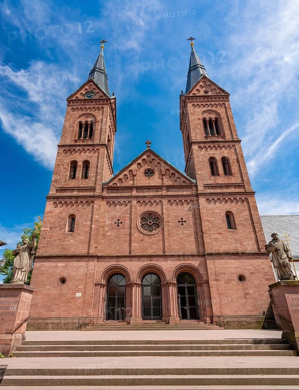Einhard Basilica of St. Marcellinus and Peter with sculptures of the patron saints Marcellinus