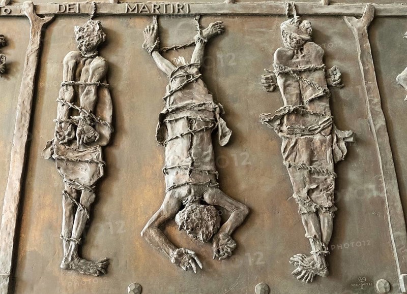 Detail der Tuer des Petersdom
