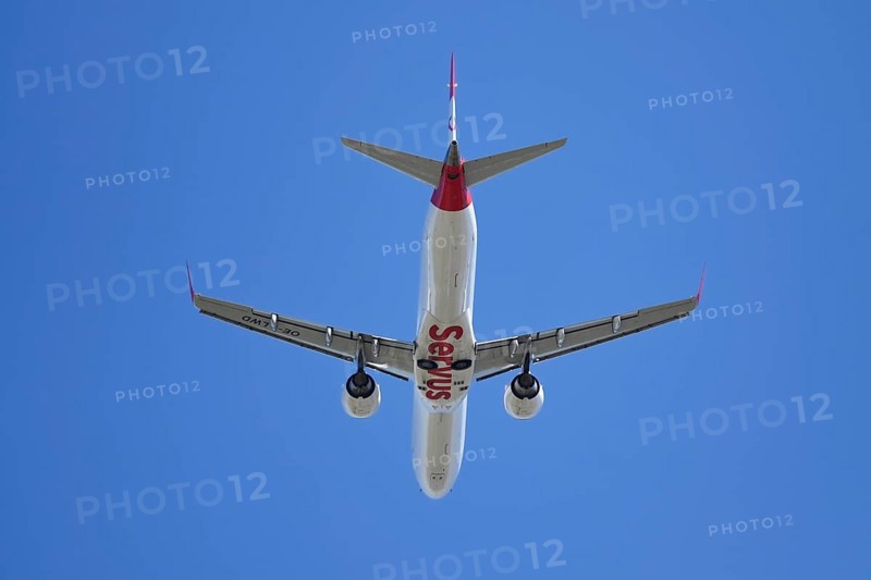 Aircraft Austrian Airlines