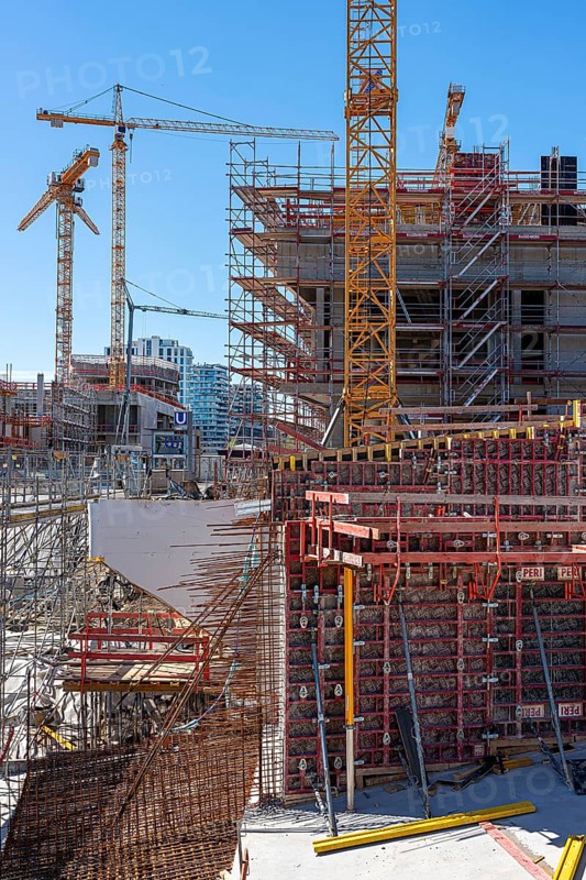 Major construction site at Ueberseequartier and Hafencity
