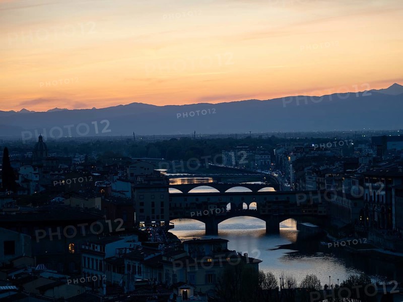 Sunset view of Florence from Piazzale Michelangelo