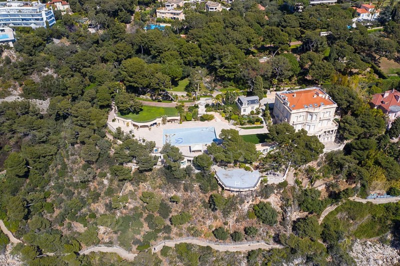 Aerial view of the Villa Del Mare estate at Cap Martin with pool and helipad