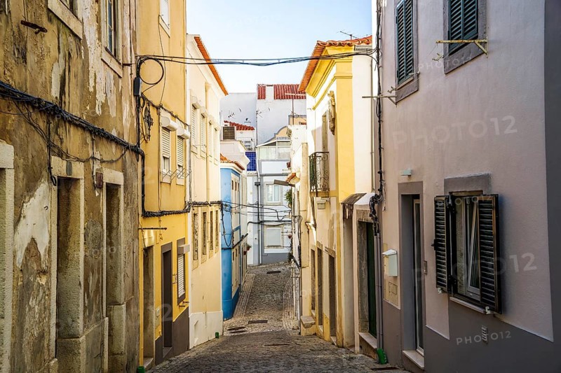 Steep streets of Sesimbra
