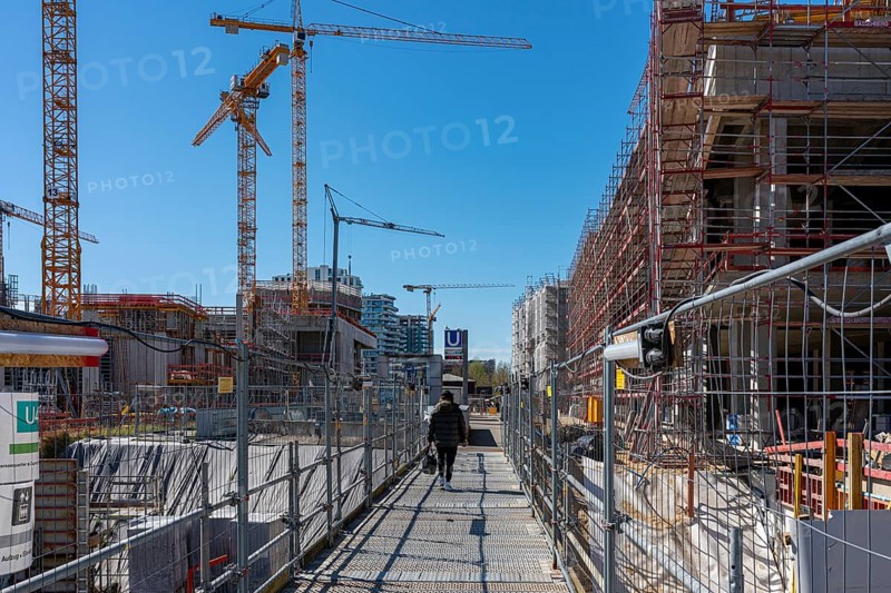 Major construction site at Ueberseequartier and Hafencity