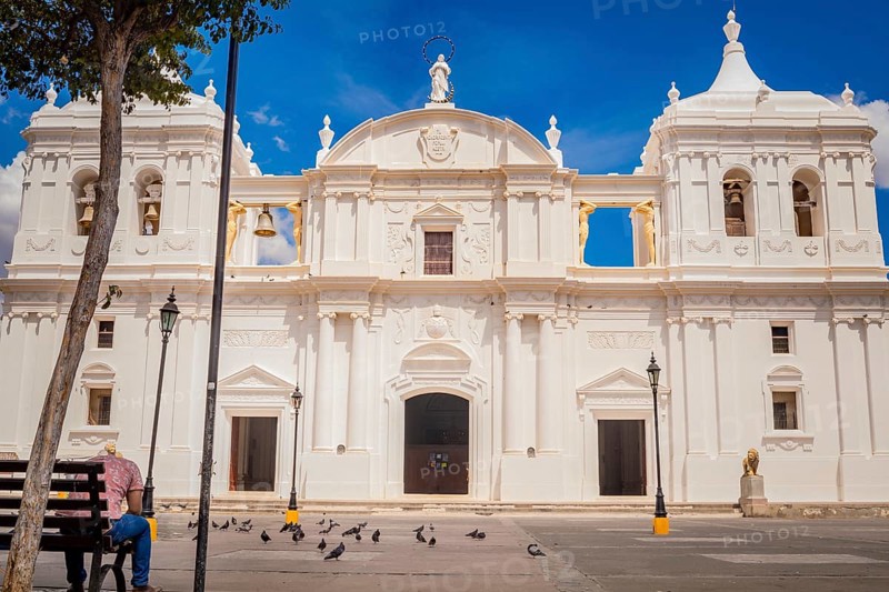 Image of a colonial cathedral