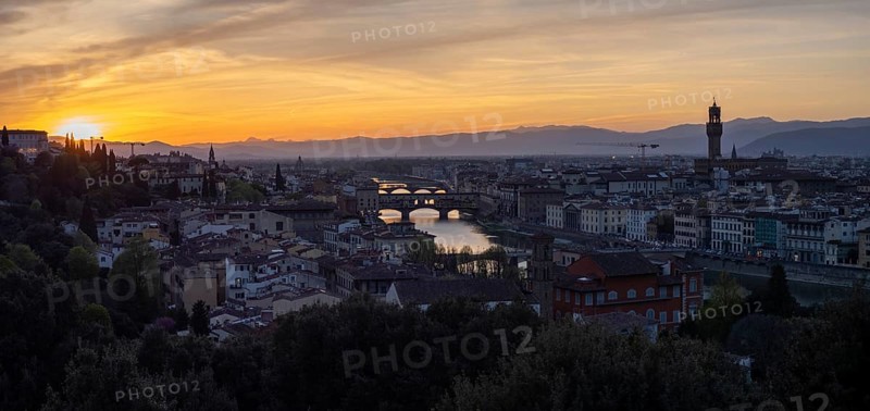 Sunset view of Florence from Piazzale Michelangelo