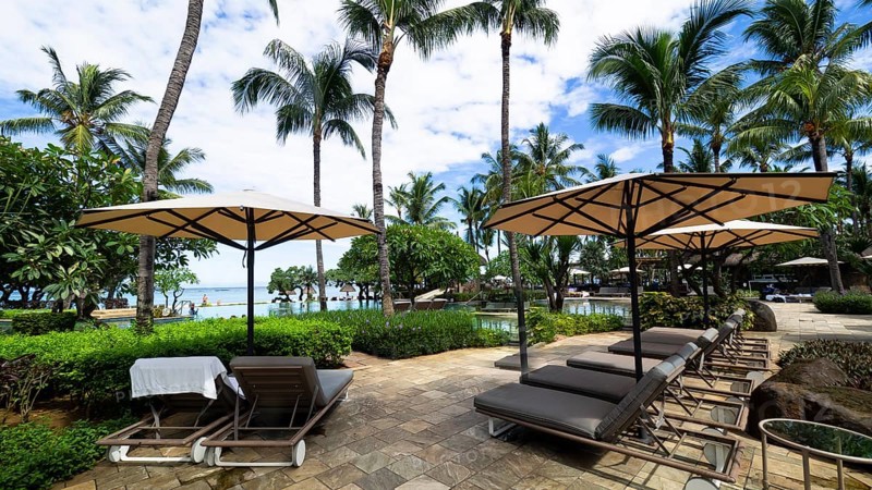 Luxushotel La Pirogue Resort & Spa mit tropische Hotelanlage