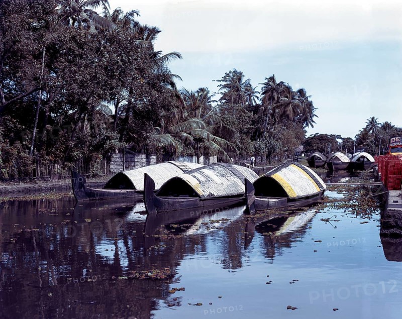 Cargo boats