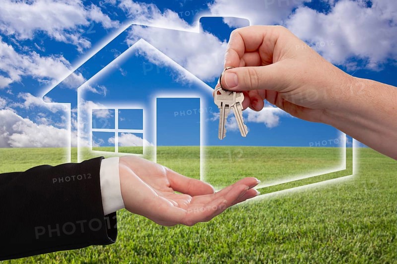 Handing over keys on ghosted home icon