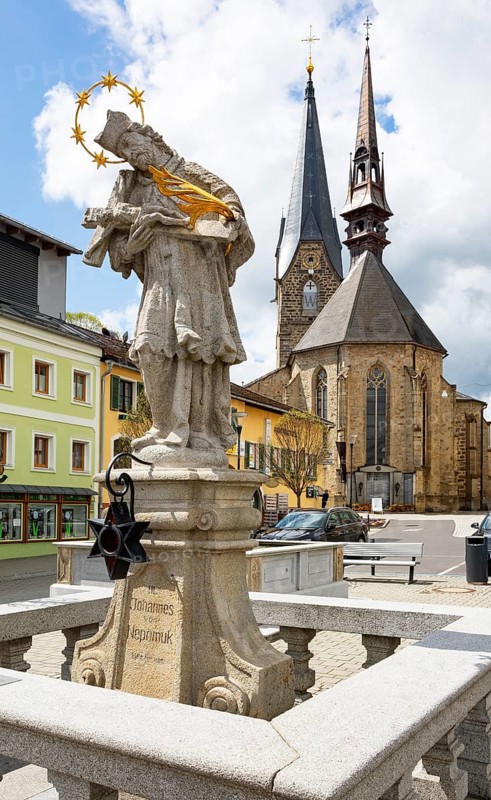 Nepomuk statue on the main square with town parish church