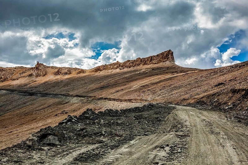Road in Himalayas near Tanglang la Pass