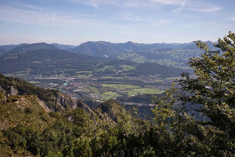 Blick auf die Salzach und Tauernautobahn