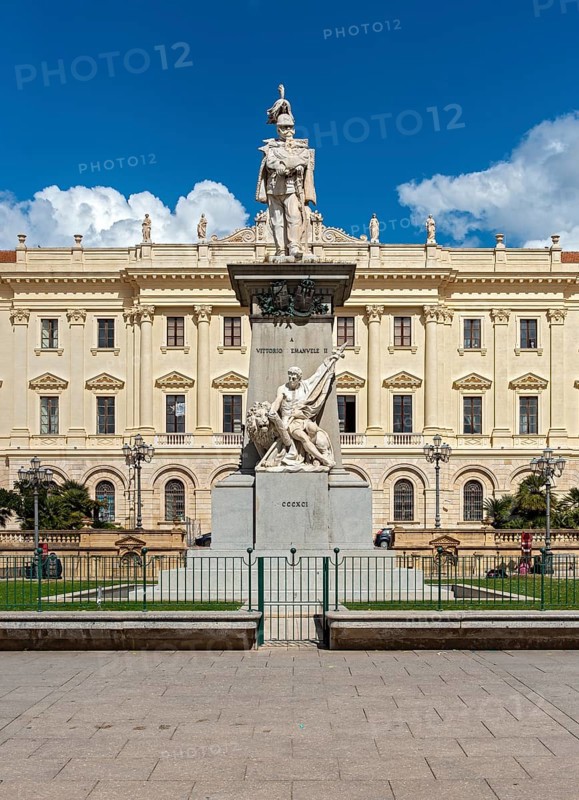 Palazzo della Provincia and Statue of King Vittorio Emanuele II