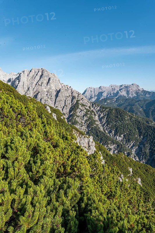View of mountain landscape with peak Westliches Geiselhorn