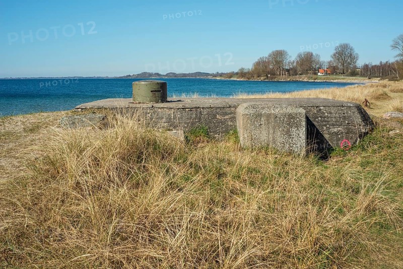 Concrete bunker in a more than 500 km long defensive line with 1063 concrete bunkers along the Scanian coast built during WW2 in 1939-1940. Now sealed. Ystad