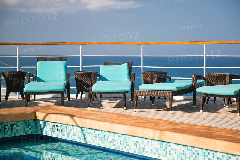 Cruise ship