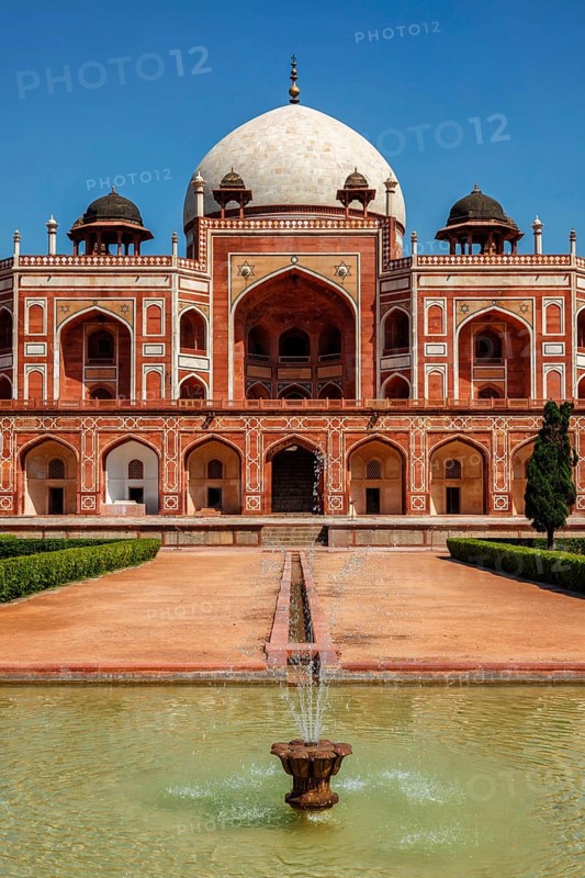 Humayun's Tomb famous tourist attraction destination