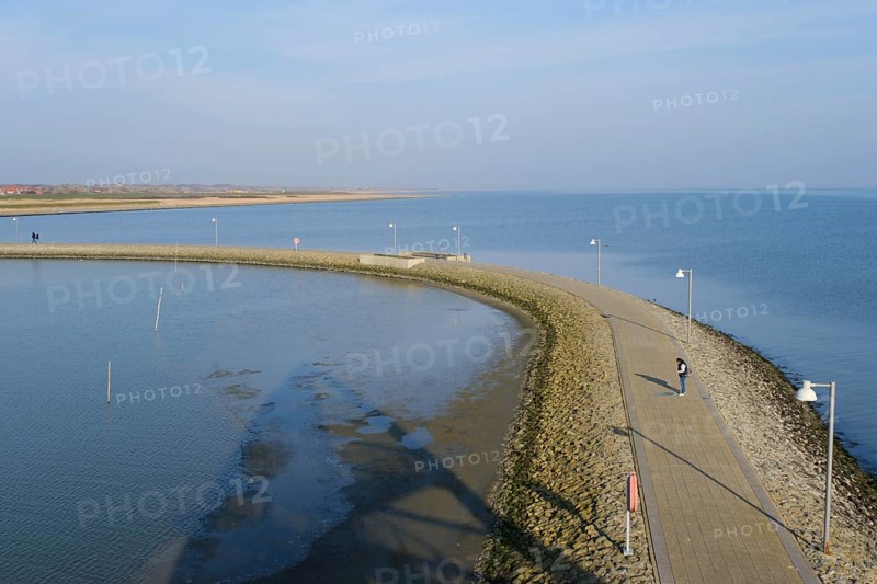 Promenade am Hafen