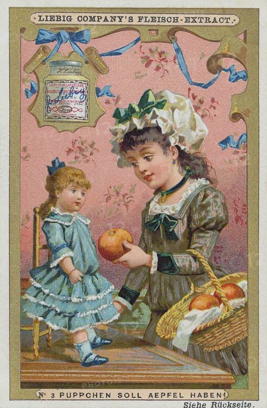 Picture series Girl playing with a doll: Puppet should have apples