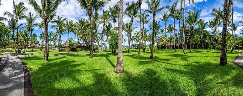 Luxushotel La Pirogue Resort & Spa mit tropische Hotelanlage