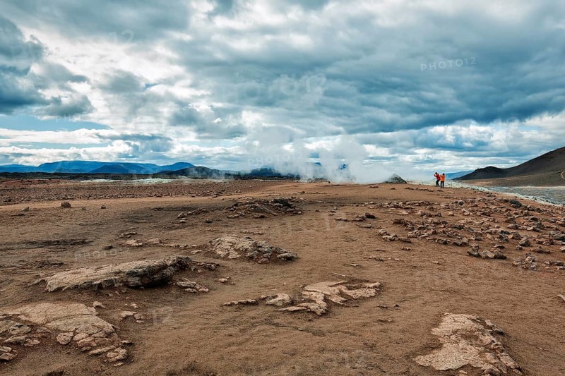 Tourists in the Hveraroend geothermal area