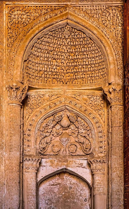 Stucco prayer niche