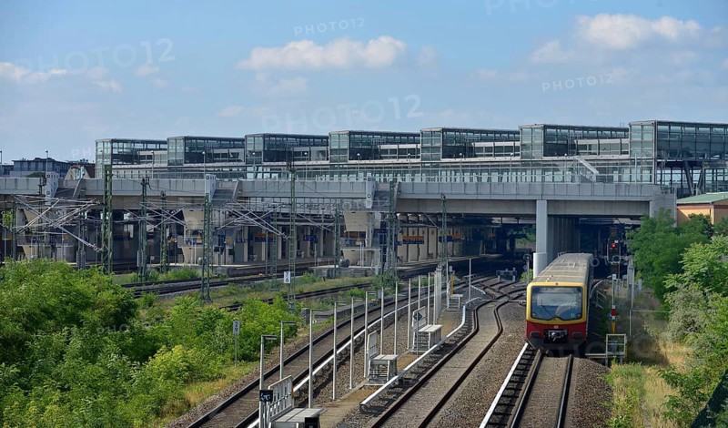 Suedkreuz station