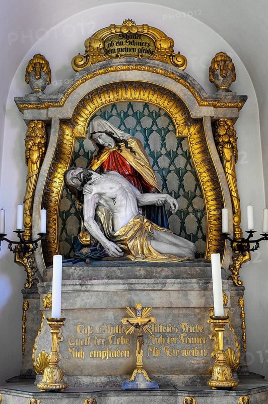 Side altar