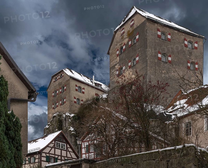 Hiltpoltstein Castle in winter with snow