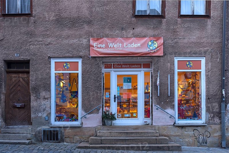 Eine Welt Laden in the Old Town in the evening
