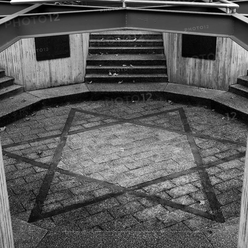 Memorial on the square of the Old Synagogue with the Star of David