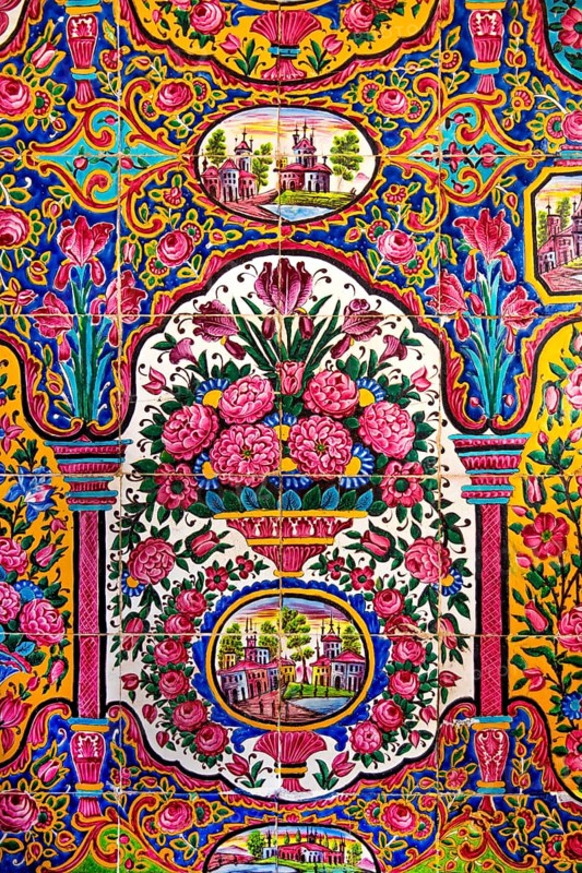 Ceramic flower decoration